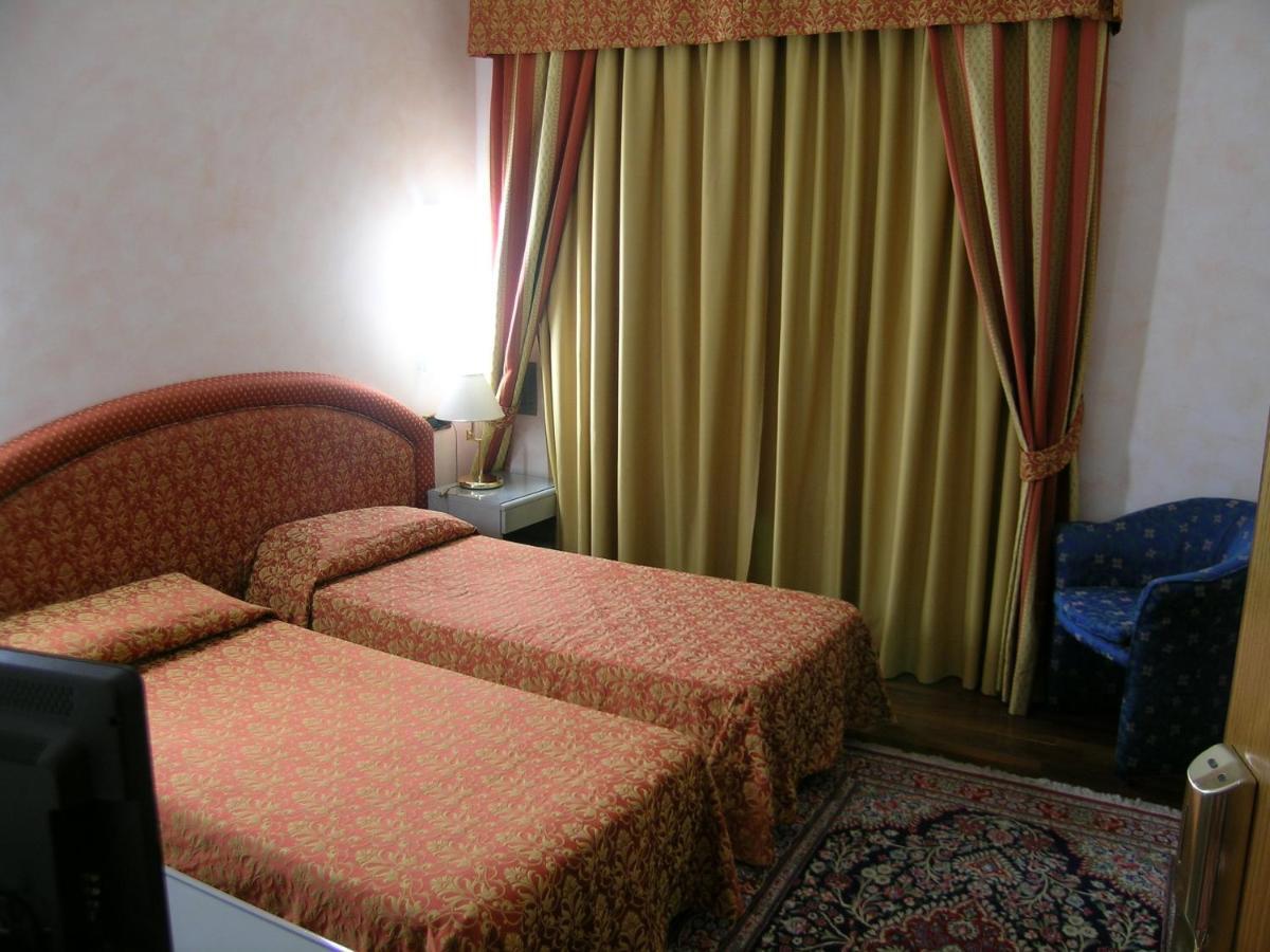 Hotel Da Vito 캄파냐 루피아 외부 사진